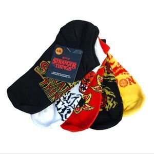 STRANGER THINGS 5 Pairs Hellfire Club No Show Socks NWT Limited Edition